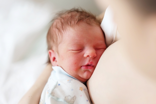 Recomendaciones para reducir el riesgo de muerte súbita y asfixia en el bebé