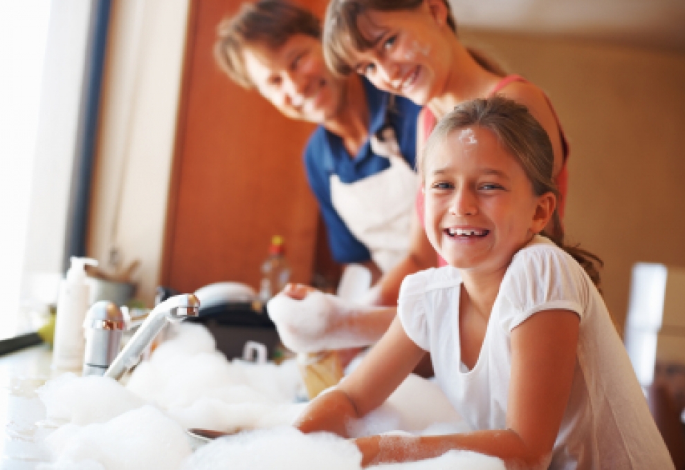 ¿Cómo hacer para que toda la familia ayude con las tareas domésticas?