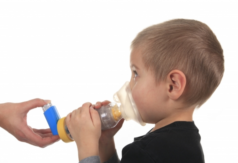 Cómo usar correctamente un "paf"  o aerosol para el asma y otras enfermedades