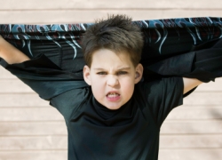 Cómo manejar los enojos y caprichos (6 a 8 años)